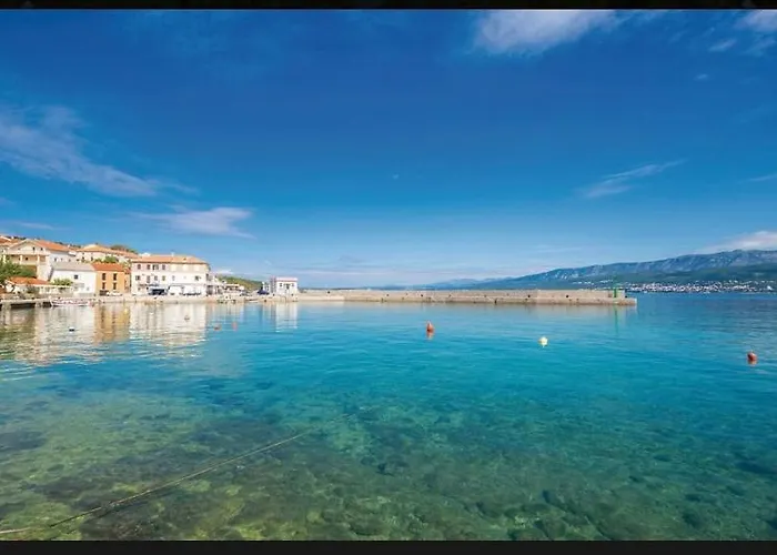 Lena * Polje (Krk)