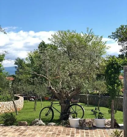 Lena Vila Polje (Krk)